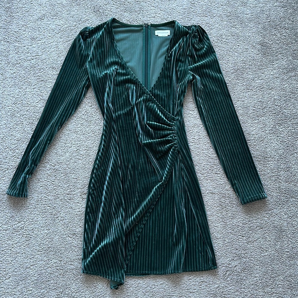 Dress - Picture 4 of 4